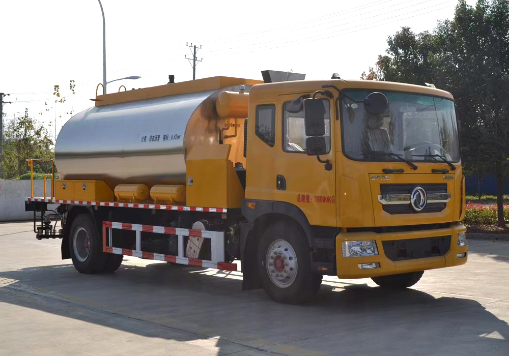 12噸東風(fēng)多利卡(全功率)智能瀝青灑布車